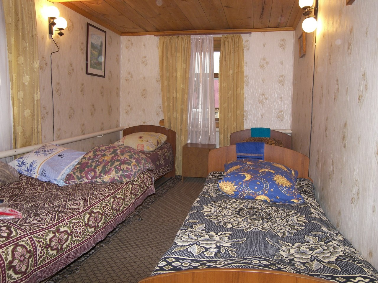  Горный приют «Иремель» Челябинская область 4-местный номер в Большом доме