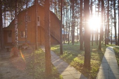 База отдыха «Усть-Алеус» Новосибирская область 5-местные апартаменты в корпусе № 1, 2, 3 (1 этаж)