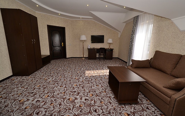  Отель «Avdallini Golden Bay» Краснодарский край Семейный номер мансарда с балконом