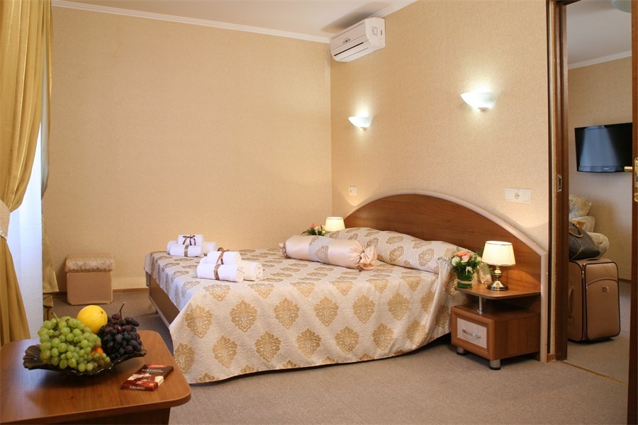 Санаторий «Golden Resort» Республика Крым Номер «Suite» («Люкс») 2-местный
