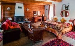 Загородный клуб «Касабланка» Ленинградская область Номер «Люкс» с камином, фото 2_1