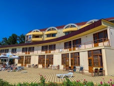  Отель «Морской клуб» Краснодарский край Стандарт семейный 3-местный, вид на бассейн, фото 4_3