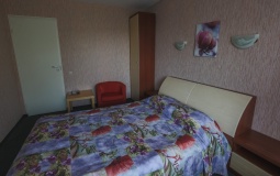 Загородный отель «Волга» Нижегородская область Номер первой категории с двуспальной кроватью, фото 2_1