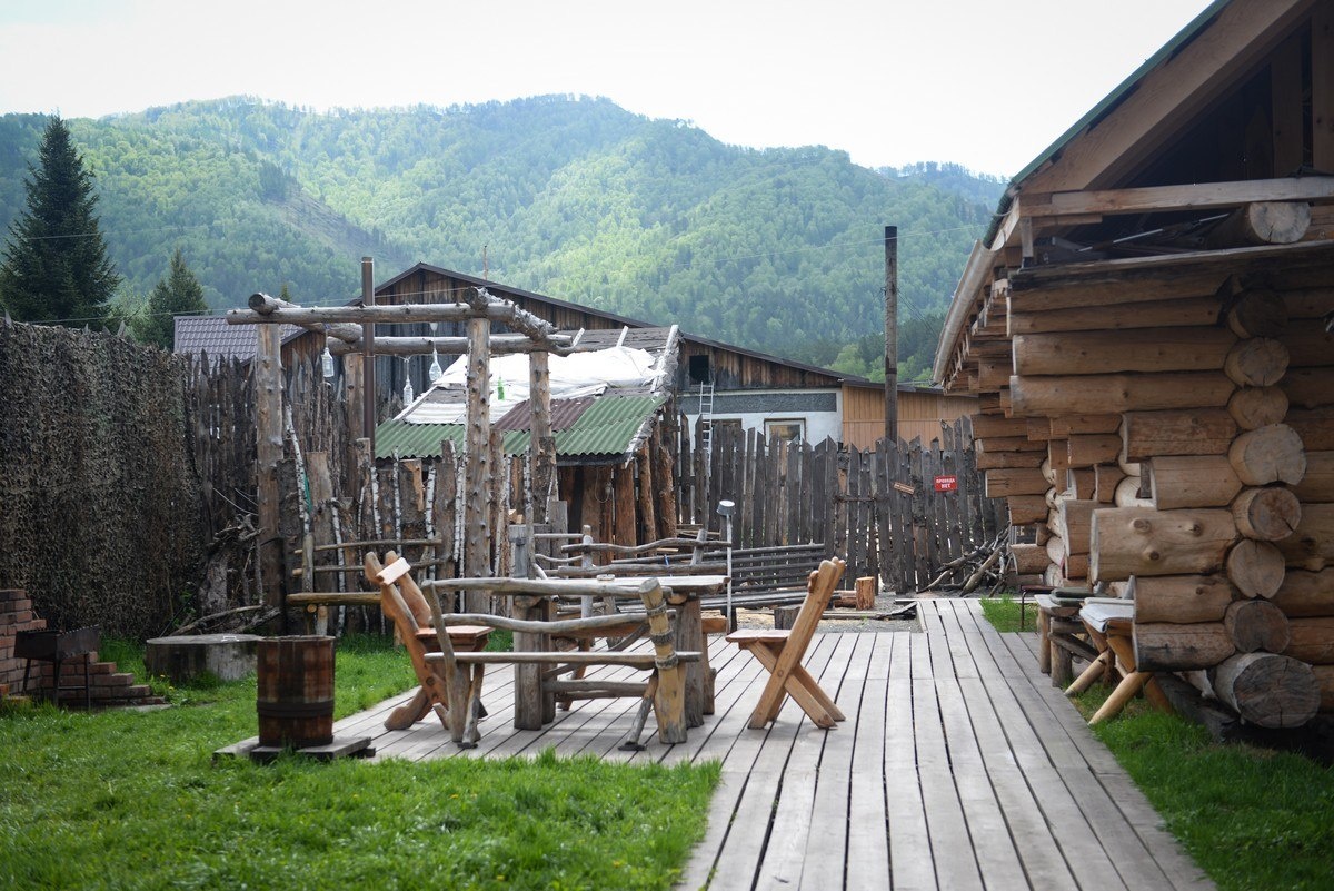 Село Узнезя Чемальский район Алтай