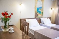  Отель «Аристократ» Краснодарский край 4-местный номер