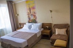  Отель «Аристократ» Краснодарский край 3-местный номер 
