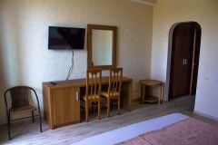  Отель «Аристократ» Краснодарский край 3-местный номер , фото 3_2