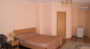  Отель «Дарья» Краснодарский край 2-местный номер «Полулюкс»