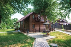 «Семейный дворик»_2_desc