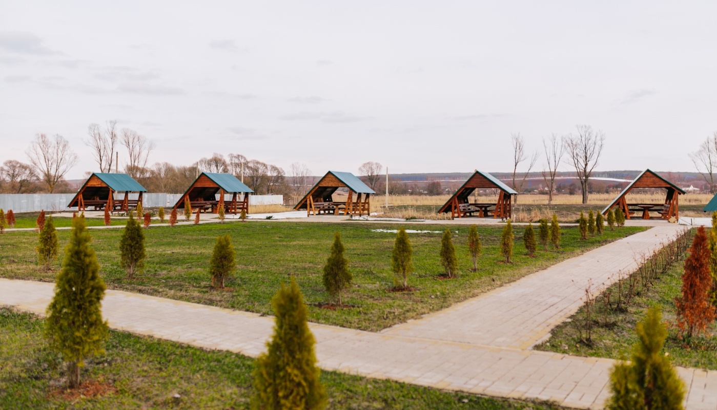 Деревни белгородской. Белгородская область Корочанский район с. Ушаково. База отдыха Ушаково Белгород. Село Ушаково Корочанского района Белгородской области. Белгород деревня.