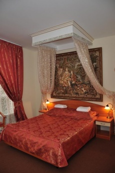  Отель «Натали» Ленинградская область Номер «Семейный» с одной кроватью